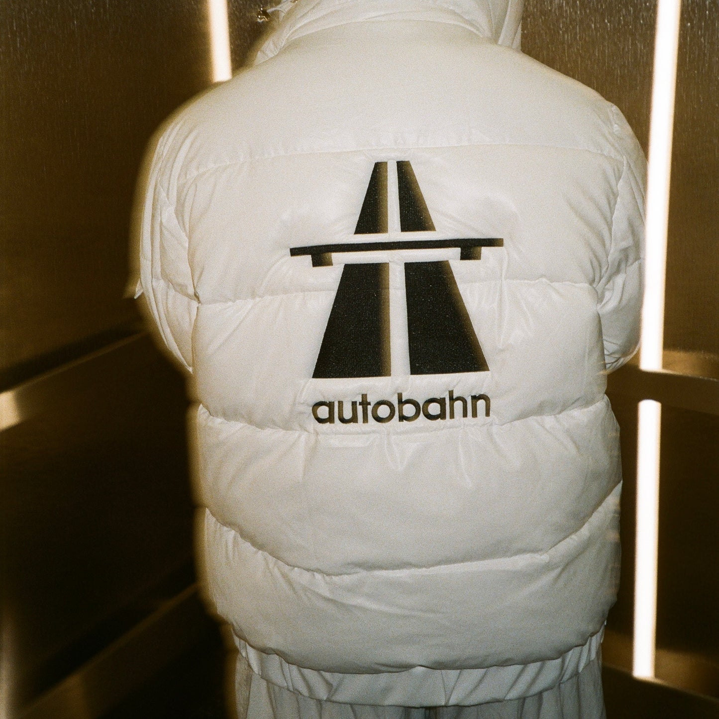 Auto Puffer White